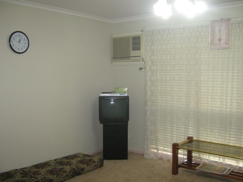 1/20 Adelaide Street, St Albans VIC 3021