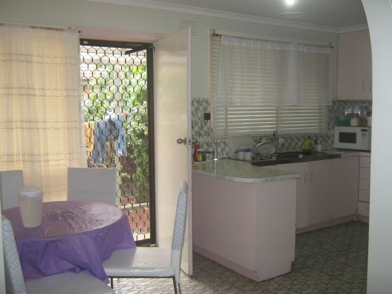 1/20 Adelaide Street, St Albans VIC 3021