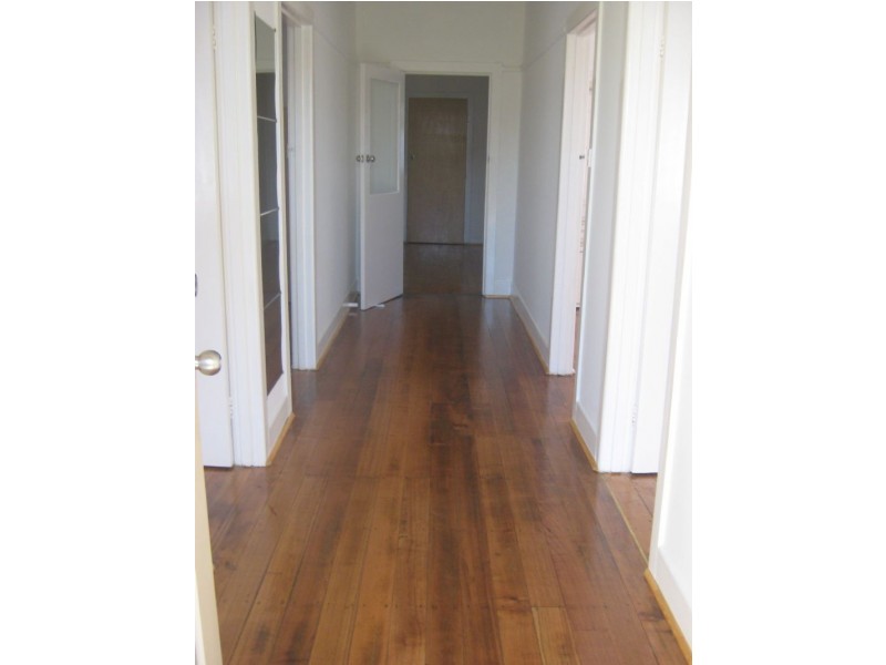 93 William Street, St Albans VIC 3021