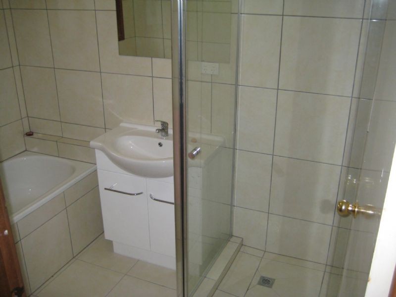 4/23 Albert Crescent, St Albans VIC 3021