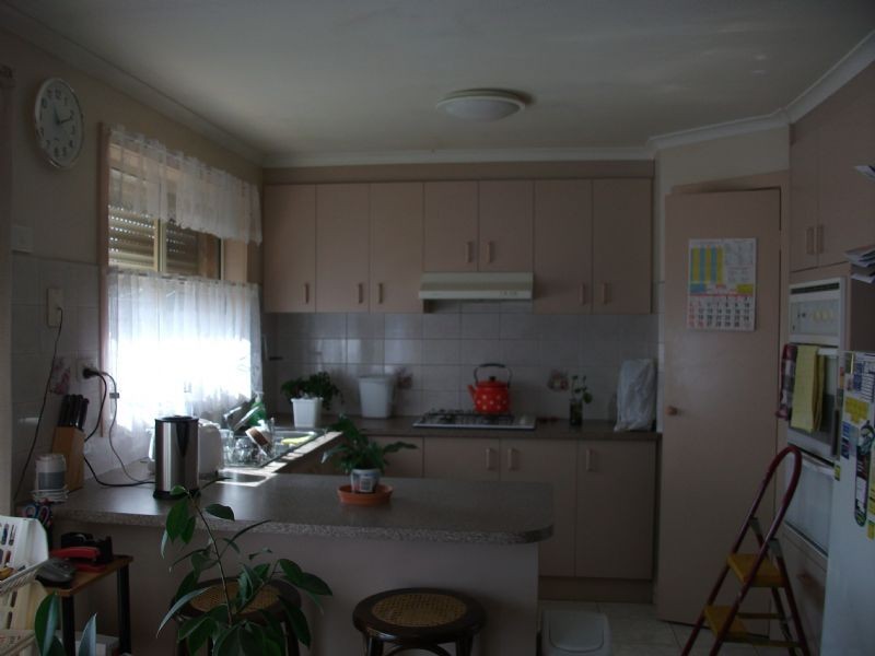 2/32 James, St Albans VIC 3021