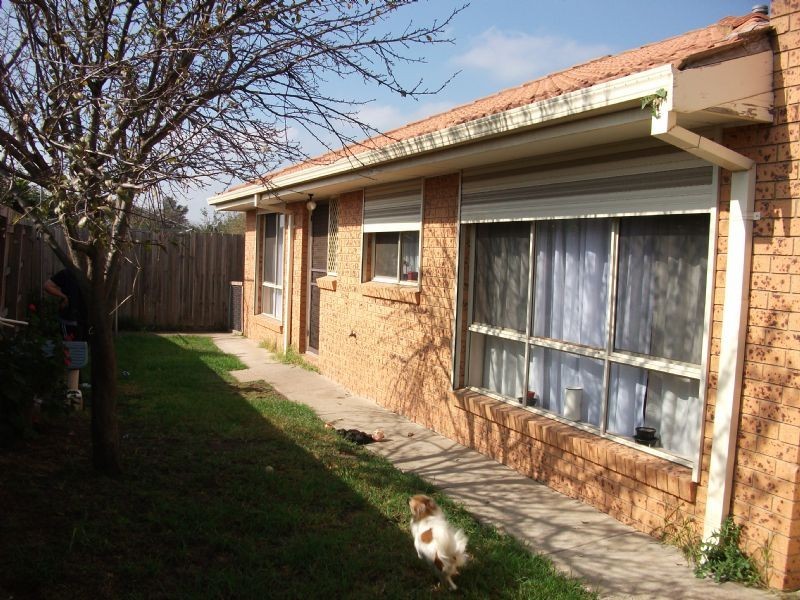 2/32 James, St Albans VIC 3021