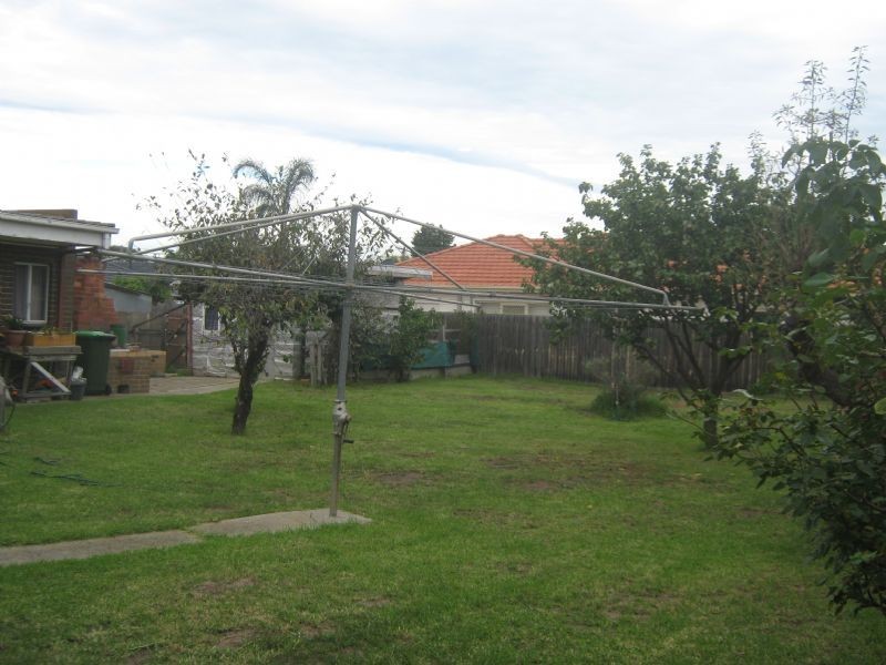 1 Adelaide street, St Albans VIC 3021