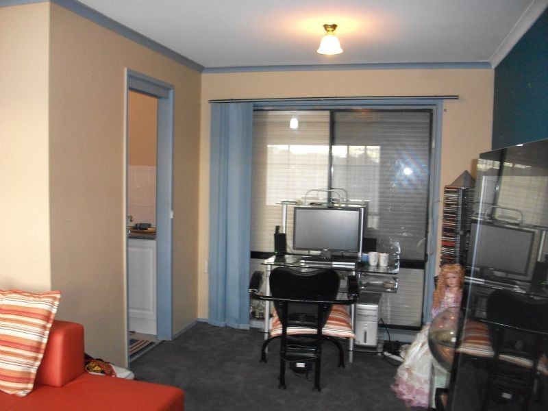 15 CURRUNGHI COURT, St Albans VIC 3021