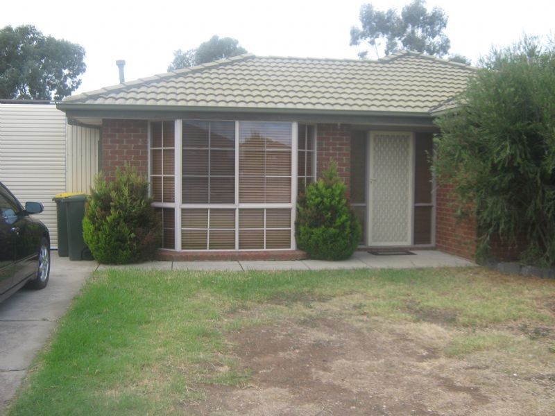 18 Lemco Walk, Delahey VIC 3037