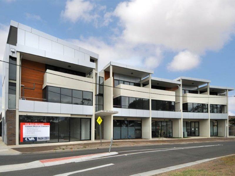 204/30-32 East Espanade, St Albans VIC 3021