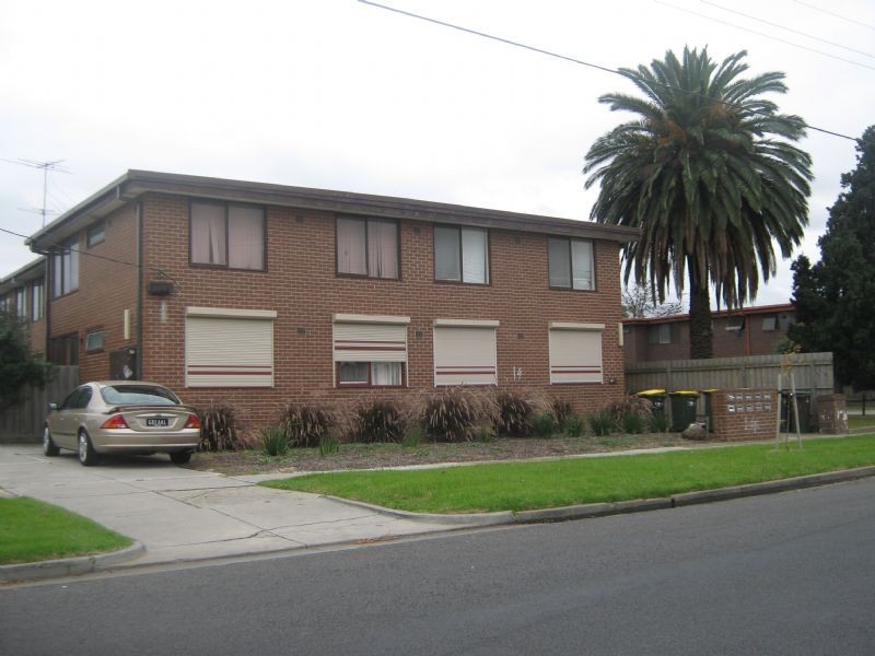 2/14 Percy Street, St Albans VIC 3021