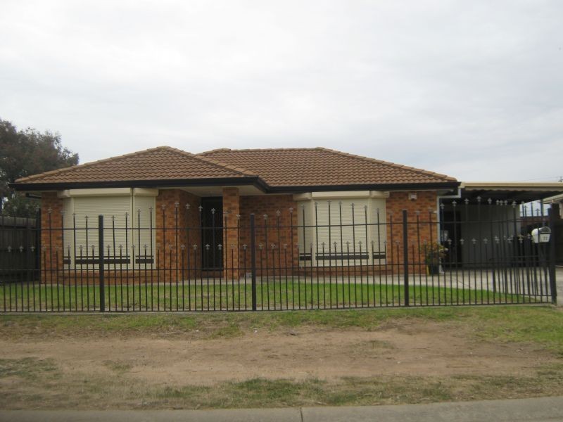 22 Kiparra Close, St Albans VIC 3021