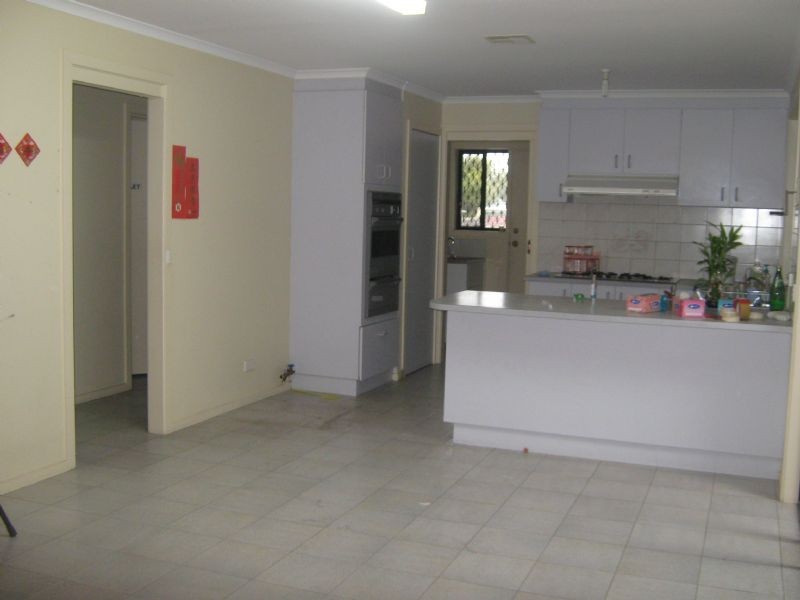 22 Kiparra Close, St Albans VIC 3021