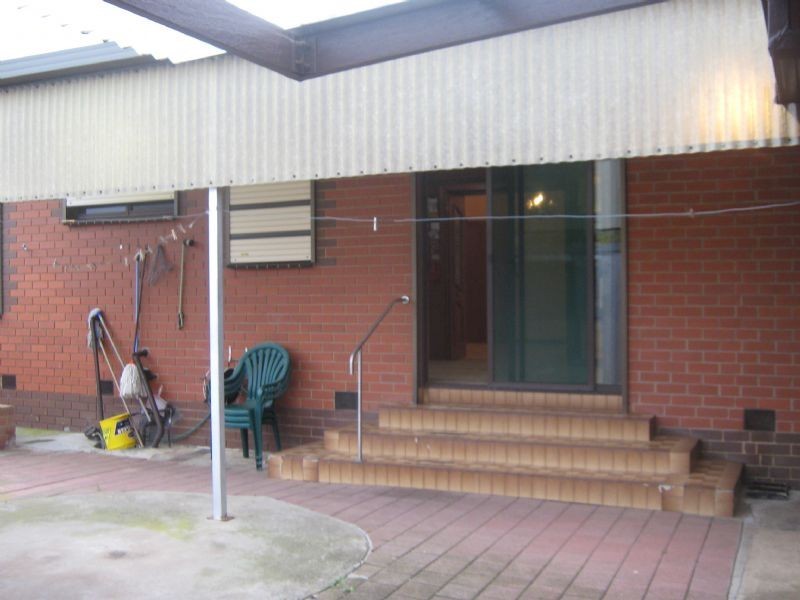 59 Atheldene Drive, St Albans VIC 3021