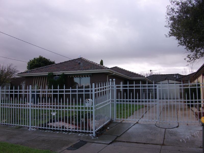 20 Kurung Drive, St Albans VIC 3021