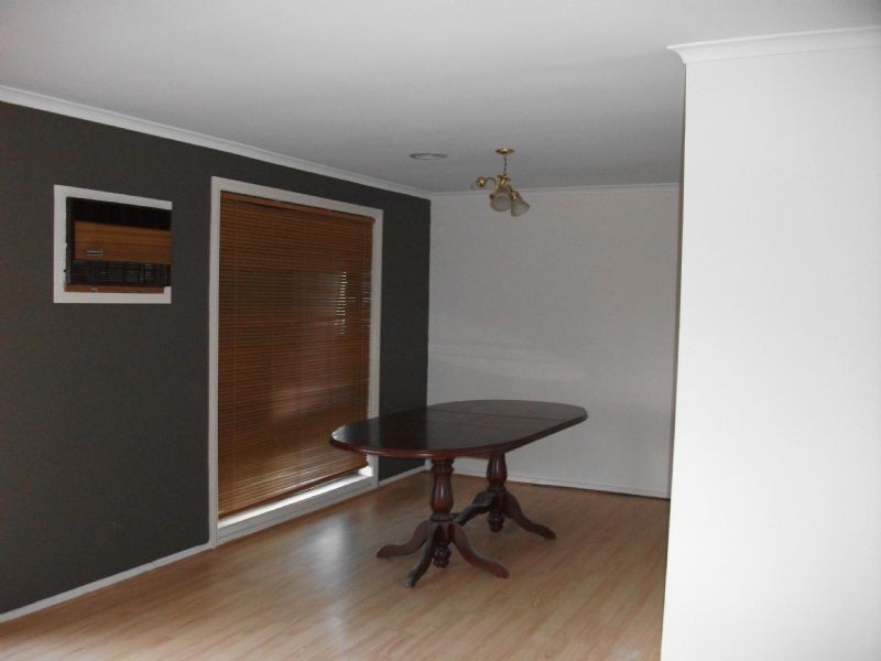 20 Kurung Drive, St Albans VIC 3021