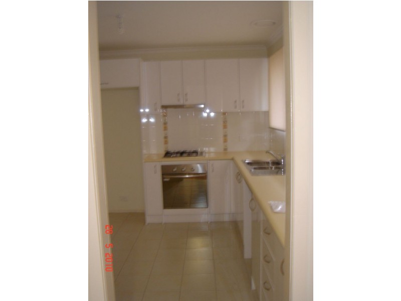 15 Lilly Pilly Crescent, St Albans VIC 3021