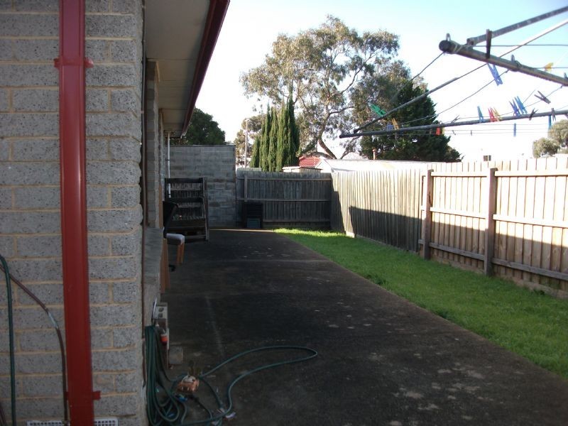 39 Gillespie Road, St Albans VIC 3021