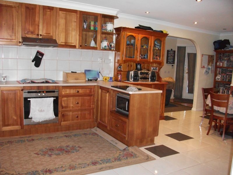 2 Walker Court, St Albans VIC 3021