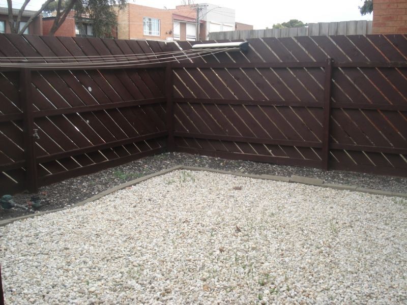 1/8 JOHN STREET, St Albans VIC 3021