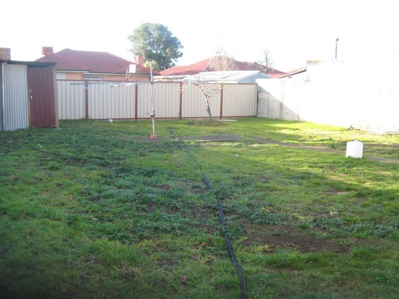 6 Beaver Street, St Albans VIC 3021