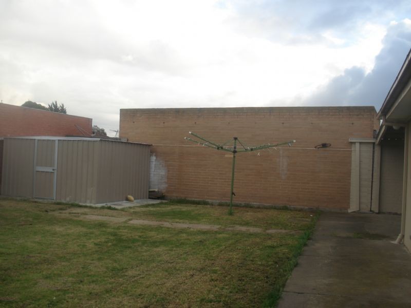 139 GILLESPIE ROAD, St Albans VIC 3021