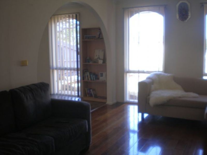 115 KINGS ROAD, St Albans VIC 3021