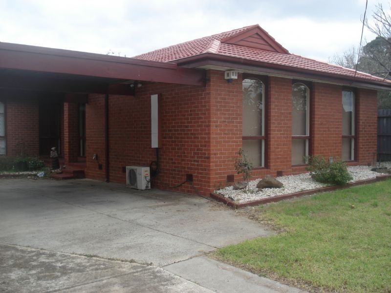 115 KINGS ROAD, St Albans VIC 3021