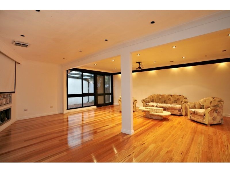 2 Nerida Court, Kealba VIC 3021