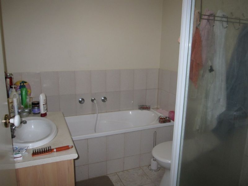 1/70 William Street, St Albans VIC 3021