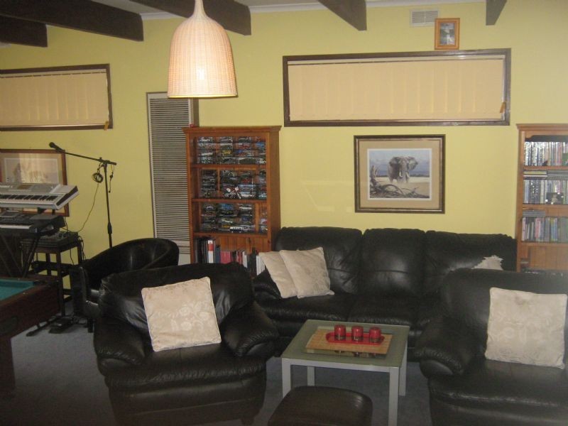 3 Meadowbank Court, St Albans VIC 3021