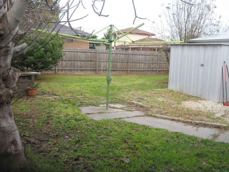 223 Furlong Road, St Albans VIC 3021