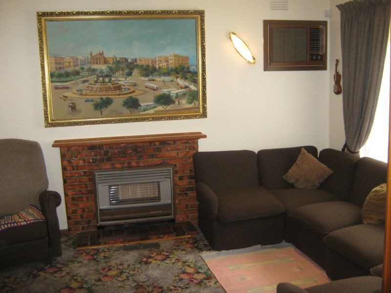 25 Millawa Avenue, St Albans VIC 3021