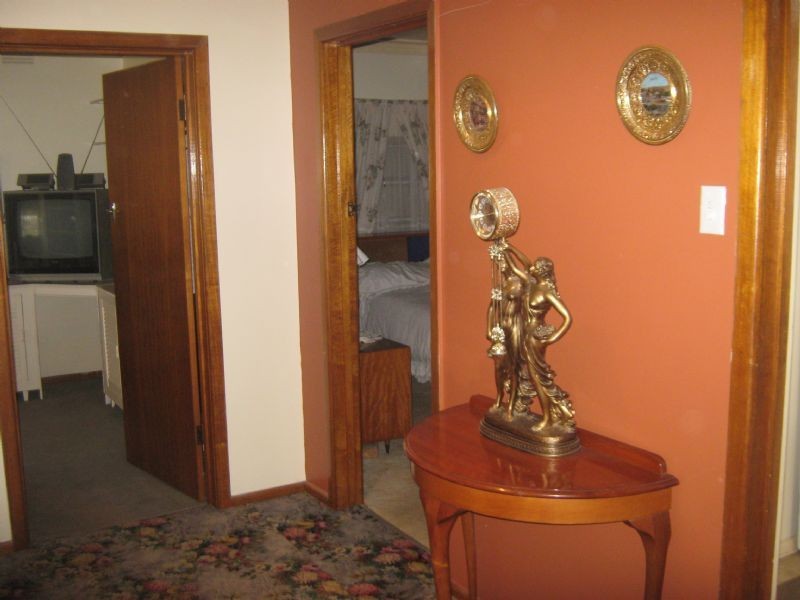 25 Millawa Avenue, St Albans VIC 3021