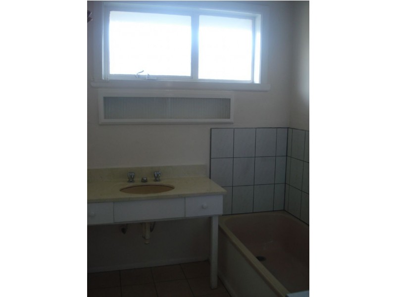 9 Salvia Street, St Albans VIC 3021