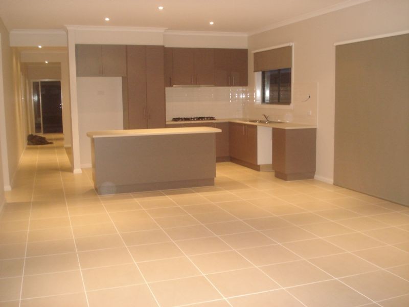 7 BUNKER CIRCUIT, Deer Park VIC 3023