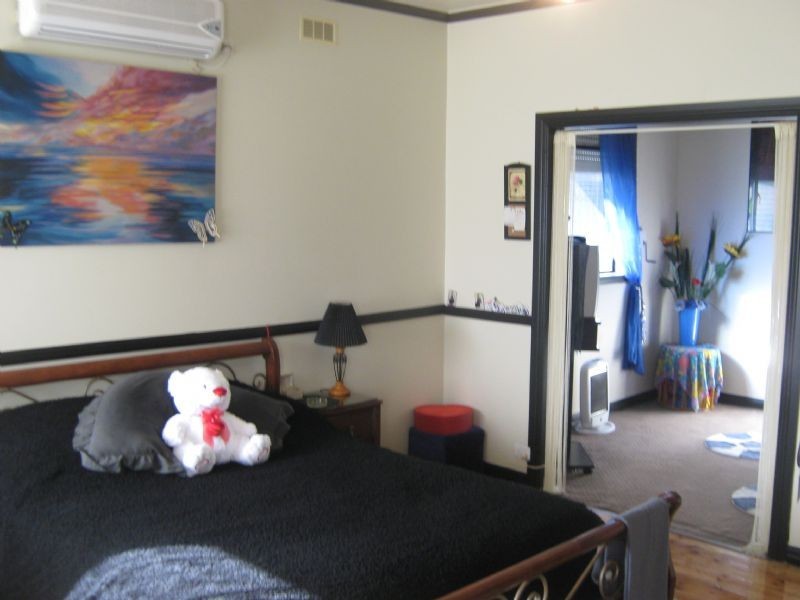 42 Millawa Avenue, St Albans VIC 3021