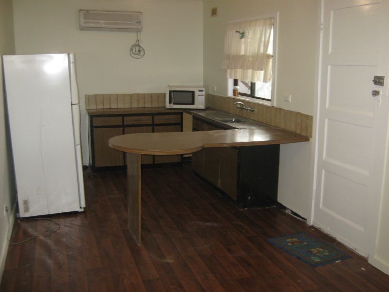 42 Millawa Avenue, St Albans VIC 3021