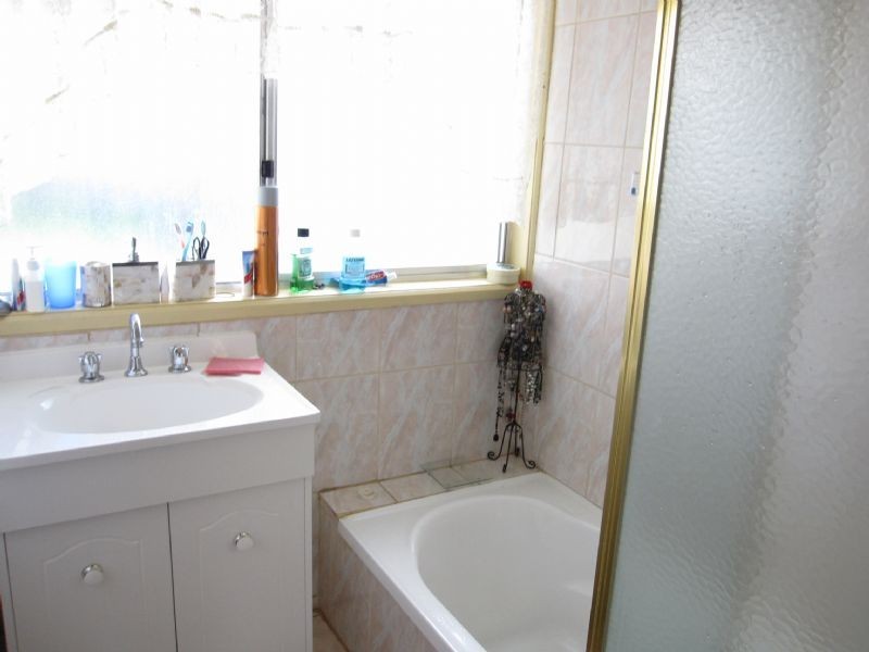 9 Bradwell Street, Kealba VIC 3021