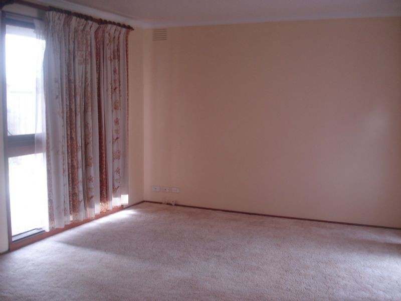 4 BALLIN STREET, Kings Park VIC 3021