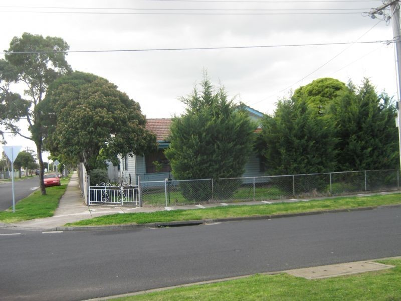 66 Station Avenue, St Albans VIC 3021