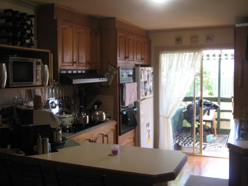 90 East esplanade, St Albans VIC 3021