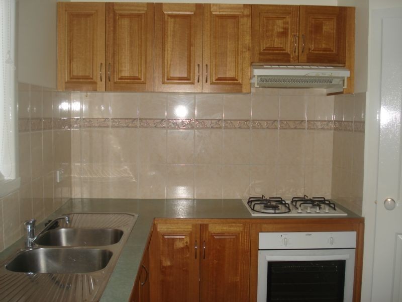 8 Oberon Avenue, St Albans VIC 3021