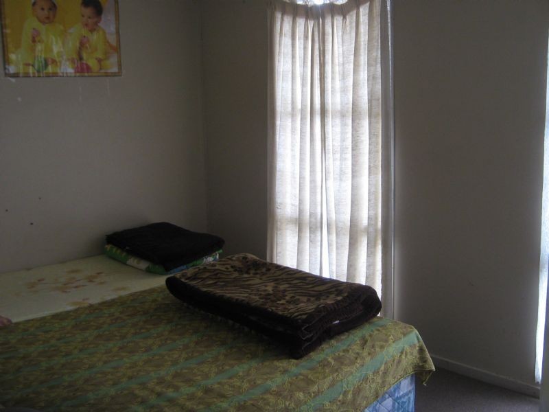 29 Oakwood road, St Albans VIC 3021