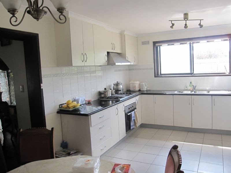 22 Gillespie Road, St Albans VIC 3021