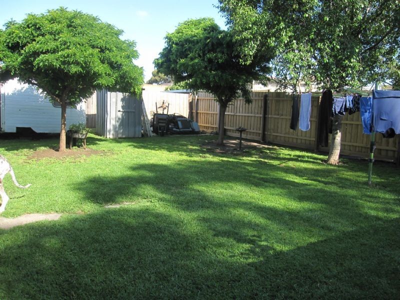10 Trafalgar St, St Albans VIC 3021