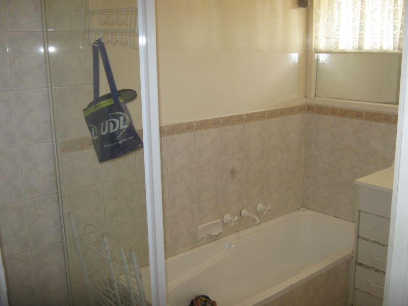 27 Grantham Parade, St Albans VIC 3021