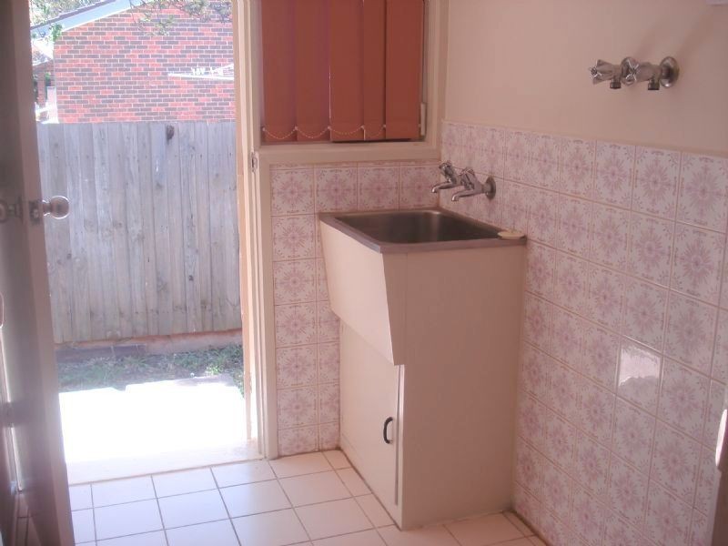 6 Magnolia Avenue, Kings Park VIC 3021