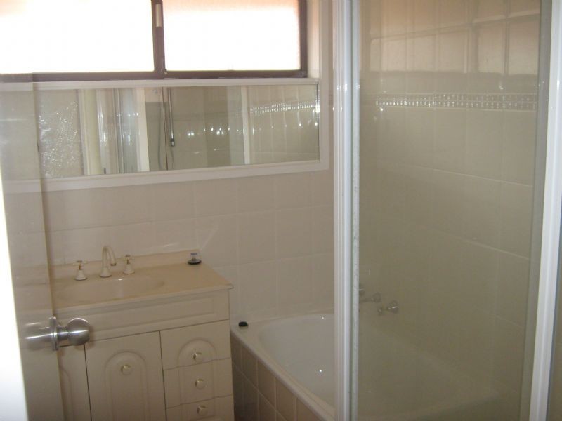 17 Cromwell Road, St Albans VIC 3021