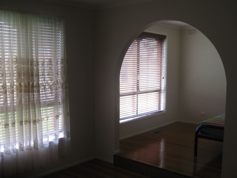 17 Cromwell Road, St Albans VIC 3021