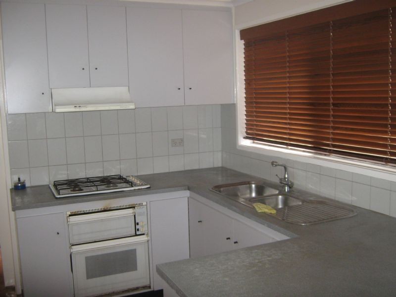 17 Cromwell Road, St Albans VIC 3021