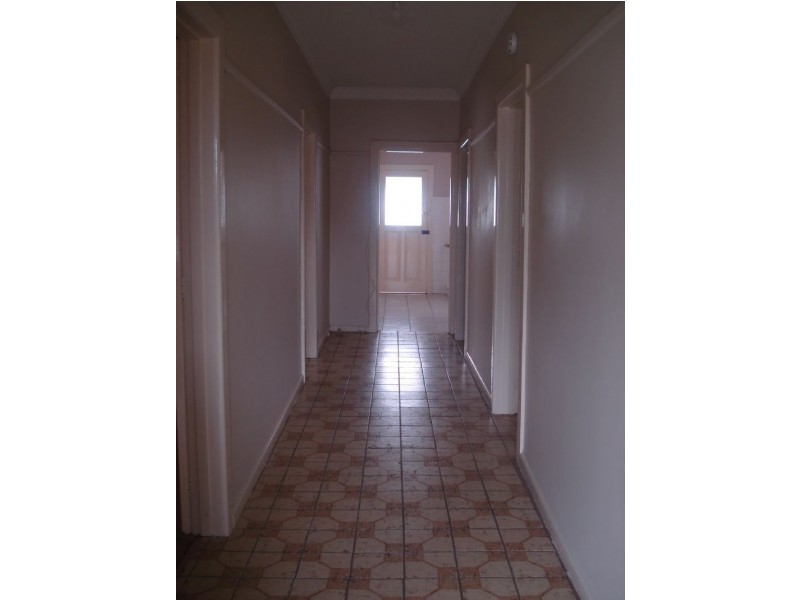 181 MAIN ROAD WEST, St Albans VIC 3021