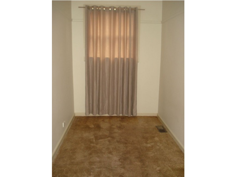 181 MAIN ROAD WEST, St Albans VIC 3021