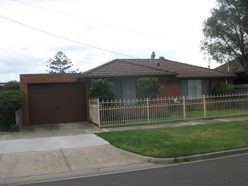 A/38 Henry Street, St Albans VIC 3021